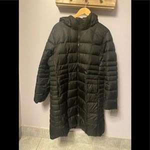 Women's long North Face goose down coat. Very warm. Size XXL